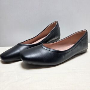 Taryn Rose Woman's Dessy Flats Size-10